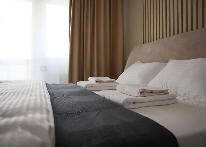 Karimi - Grand Kristal Bükreş