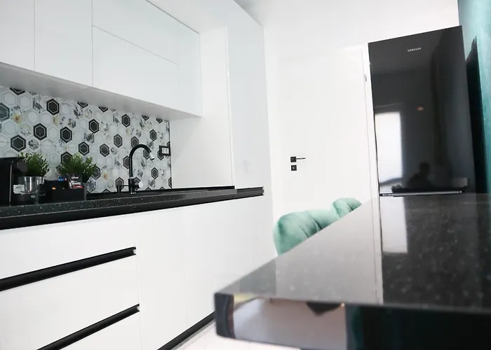 Karimi - Grand Kristal * Bukurešť