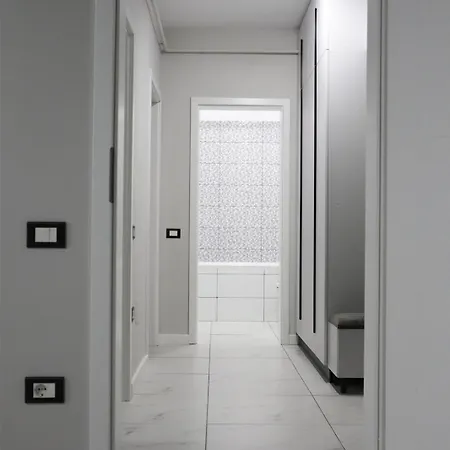 Karimi - Grand Kristal Bucharest